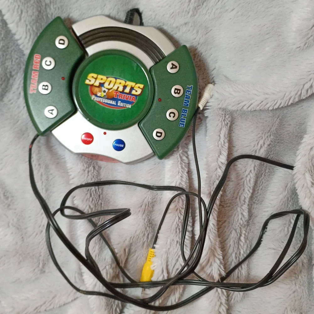 Vintage Senario Sports Trivia Professional Edition Electronic TV Game
